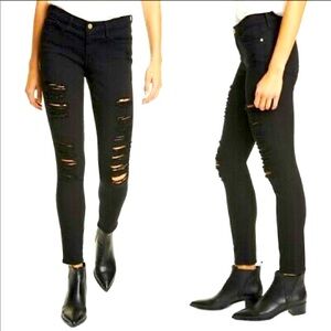 Frame Le Skinny de Jeanne Distressed Black Jeans